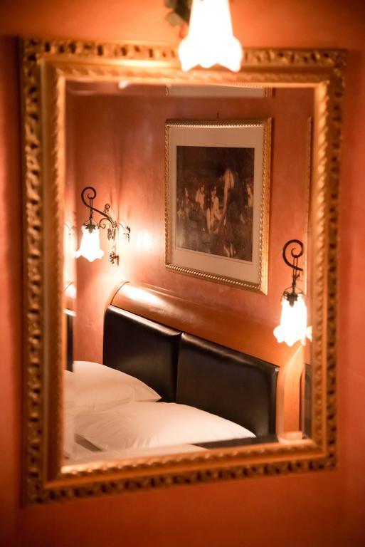 Alfa Hotel Пирей Номер фото